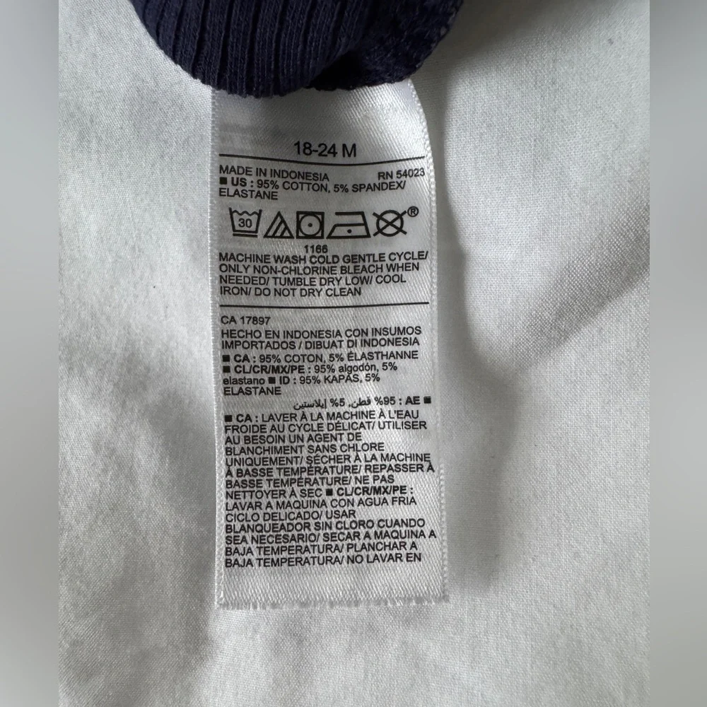 Old Navy NWT Rib Knit Heart Print Navy Long Sleeve Mock Neck Top Size 18-24M
